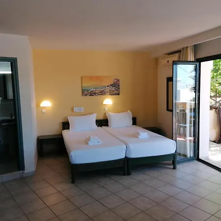 Villiana Aparthotel 3*